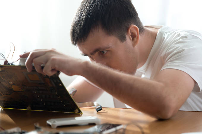 QUÉ ES EL MANTENIMIENTO CORRECTIVO DE COMPUTADORES